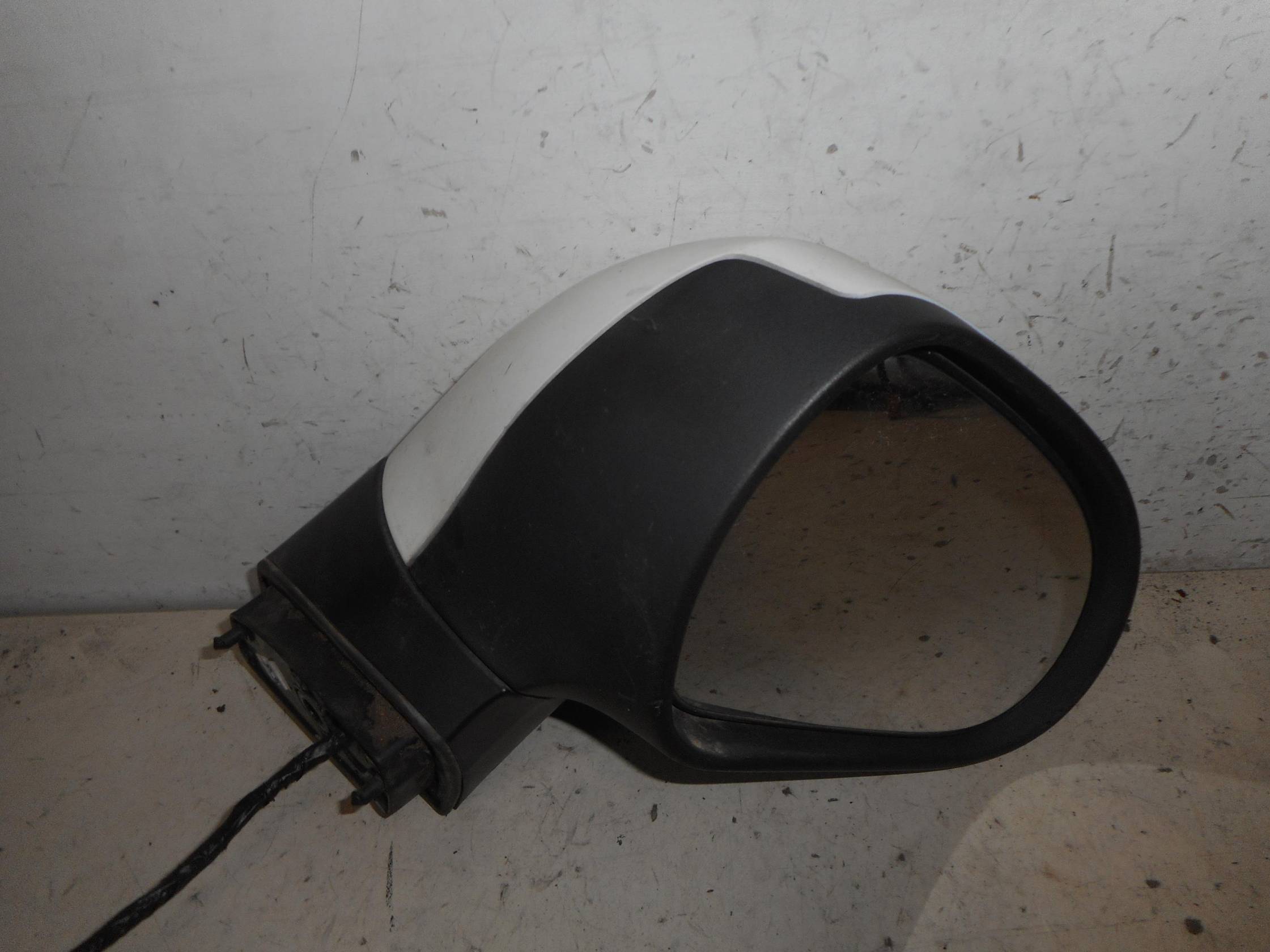 Retrovisore est. regolaz. elettr. dx.